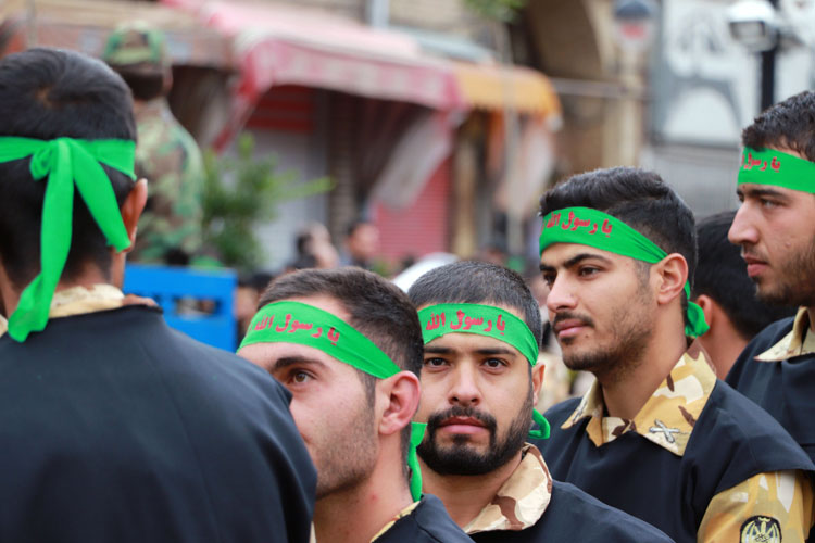 گزارش تصویری دسته عزاداری نظامیان زنجان گزارش تصویری دسته عزاداری نظامیان زنجان
