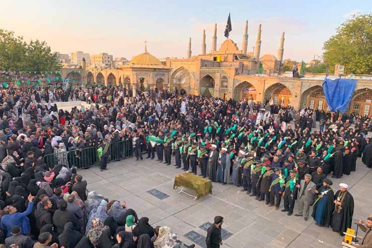 آیین تعویض پرچم امامزاده حسین (ع) قزوین