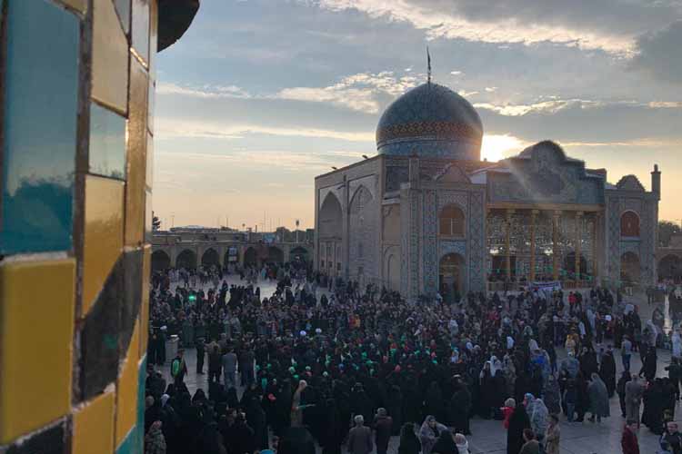 آیین تعویض پرچم امامزاده حسین (ع) قزوین