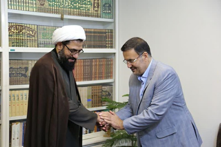 حفاظت از کتب خطی و میراث مکتوب همدان مسئولیتی ضروری است