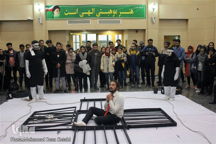 اجرای نمایش &laquo;مهر بی مهر&raquo; در جشنواره فرهنگی حبیب حرم