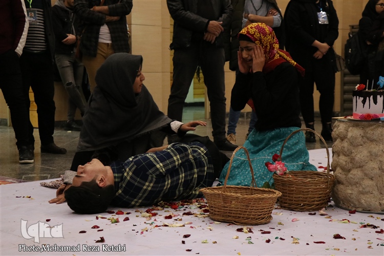 اجرای نمایش &laquo;این همه داشتیم&raquo; در جشنواره فرهنگی حبیب حرم