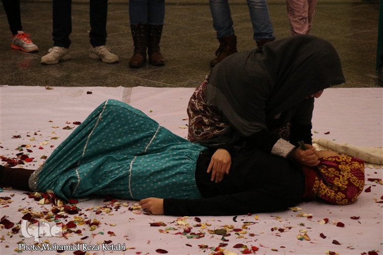اجرای نمایش &laquo;این همه داشتیم&raquo; در جشنواره فرهنگی حبیب حرم
