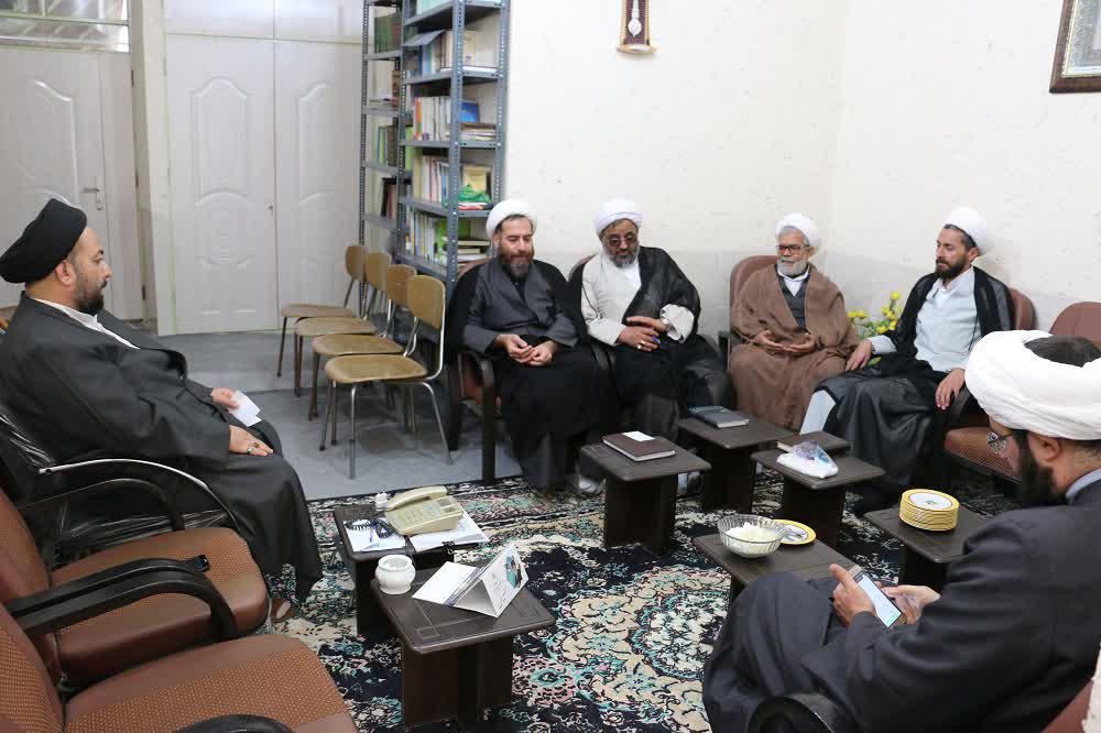روحانیون پیشتازان عرصه فرهنگ مطالبه&zwnj;گری در جامعه باشند