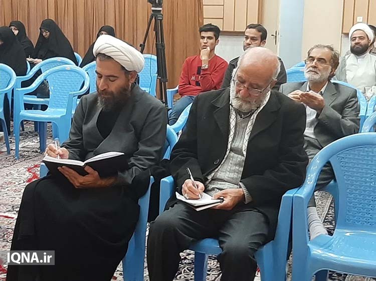 برگزاری نشست &laquo;تبیین جایگاه اجتماع اربعین در گام دوم انقلاب&raquo; در یزد