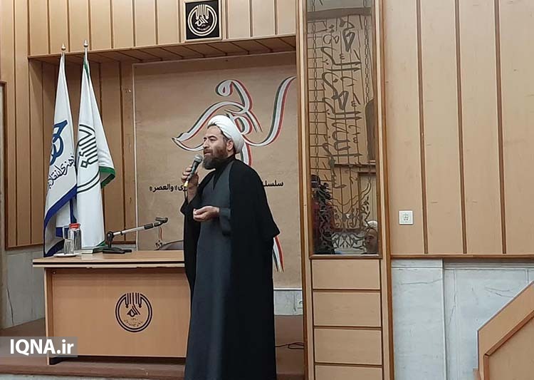 برگزاری نشست &laquo;تبیین جایگاه اجتماع اربعین در گام دوم انقلاب&raquo; در یزد