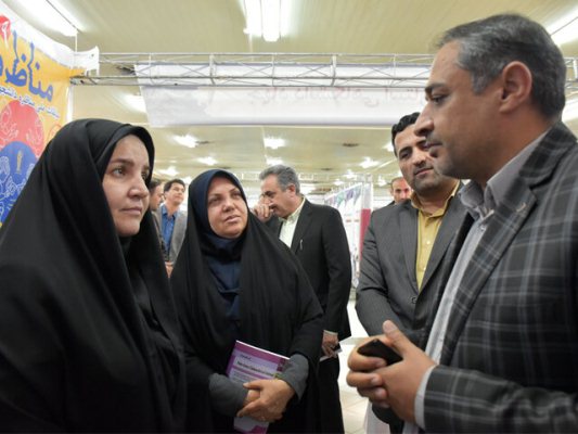گشایش پنجمین نمایشگاه دستاوردهای پژوهشی چهارمحال‌وبختیاری