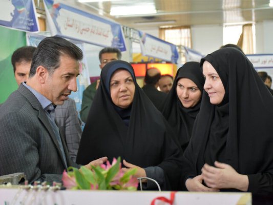 گشایش پنجمین نمایشگاه دستاوردهای پژوهشی چهارمحال‌وبختیاری