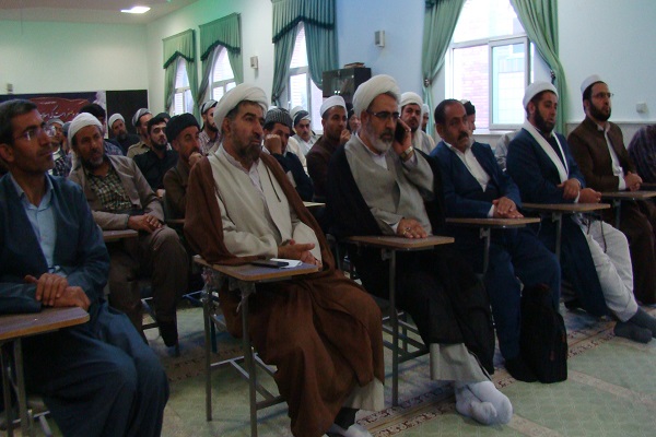 برگزاری مراسم افتتاحیه دوره تجوید ویژه روحانیون اهل سنت سنندج + عکس برگزاری مراسم افتتاحیه دوره تجوید ویژه روحانیون اهل سنت سنندج + عکس