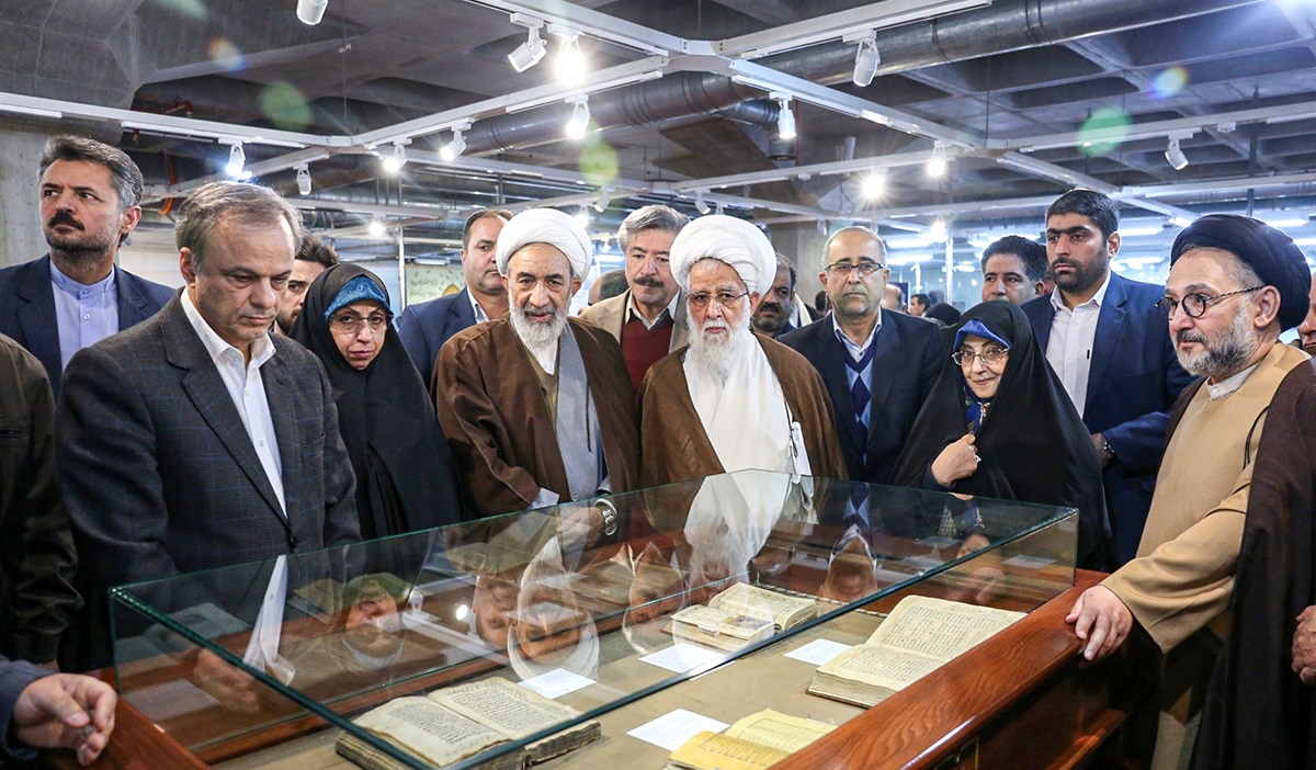 رونمایی از ۱۴۴ اثر نفیس خراسان/ تحریف؛ خطر جدی تاریخ