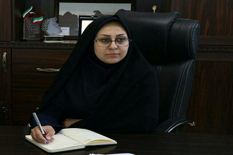 نقش زنان را در جامعه جدی بگیریم