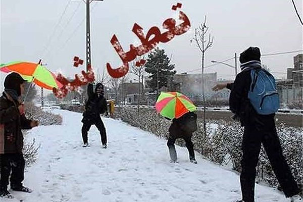 برف مدارس زنجان را به تعطیلی کشاند