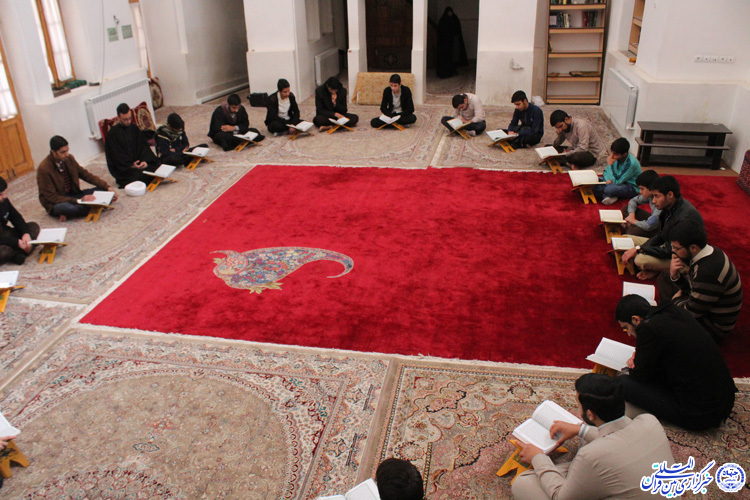 نیاتی از جنس قرآن/ از آموزش حافظان تا تربیت مربیان