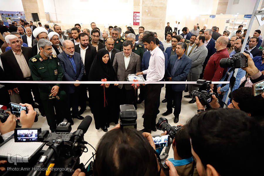 افتتاحیه دهمین نمایشگاه ملی کتاب دفاع مقدس، انقلاب اسلامی و مقاومت