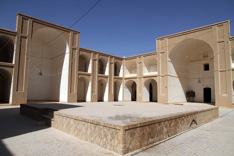 مسجد جامع ابرکوه مرمت شد