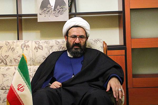 وحدت بیشتر حوزه و دانشگاه به تعالی جامعه کمک می&zwnj;کند