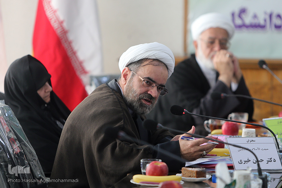 مشکلات حوزه و دانشگاه ناشی از غلبه ساختارگرایی بر عاملیتگرایی است مشکلات حوزه و دانشگاه ناشی از غلبه ساختارگرایی بر عاملیتگرایی است