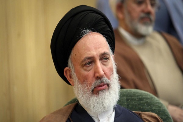ایازی: با توجه به نقش زنان در اجتماع، حکم دیه مبنای عقلانی ندارد/ موسویان: پیش از تغییر حکم دیه باید تامین مخارج زندگی از نظر فقهی از مردان سلب شود