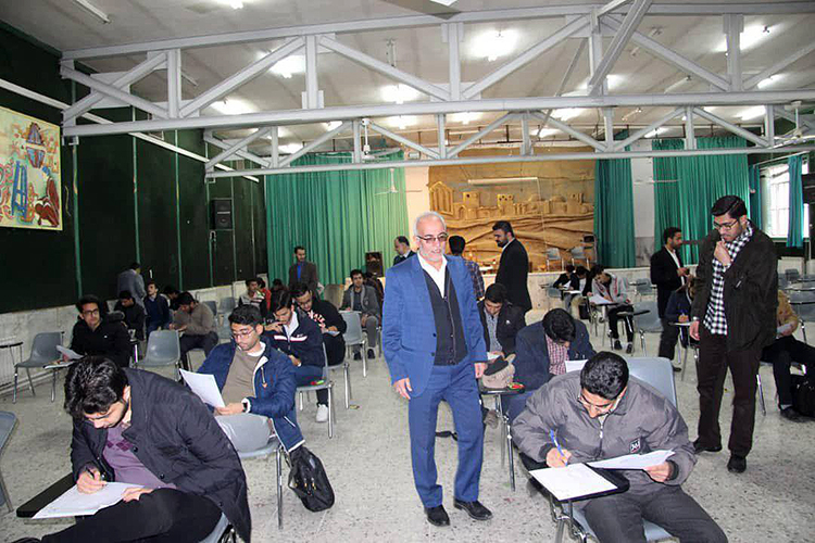 با حضور 400 دانشجو و استاد ، مرحله استانی مسابقات کتبی قرآن و عترت دانشگاه آزاد اسلامی استان یزد برگزار گردید