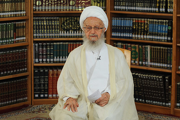 آیت&zwnj;الله مکارم شیرازی درگذشت خواهر رییس جمهور را تسلیت گفت