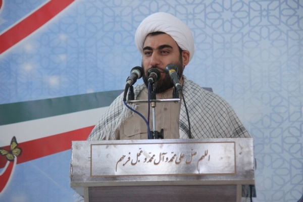 تجمع ده هزار نفری بسیجیان چهارمحال‌و‌بختیاری در شهرکرد