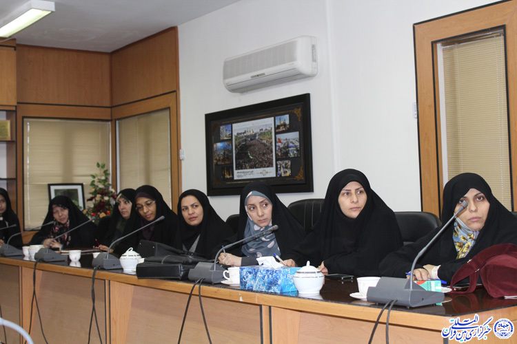 نشست توجیهی هجدهمین آزمون سراسری قرآن