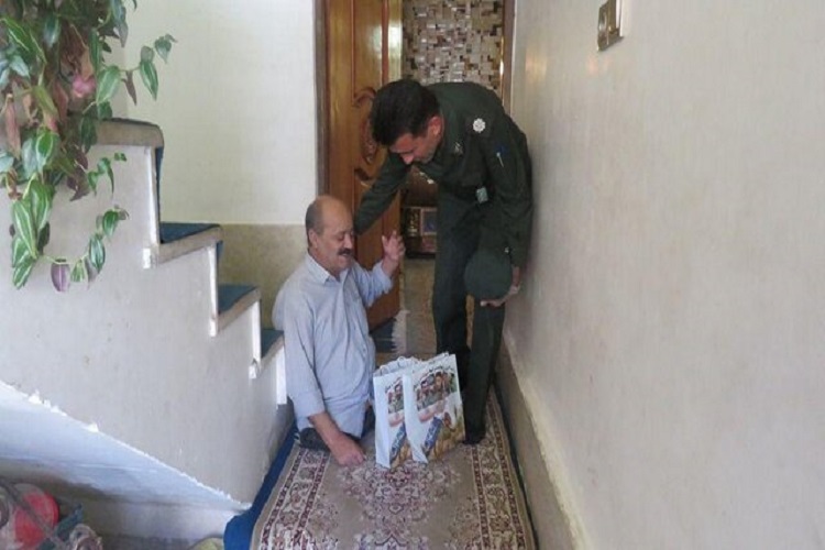 اهدای ۳۰۰ بسته بهداشتی بین خانواده شهدا و جانبازان کهگیلویهوبویراحمد اهدای ۳۰۰ بسته بهداشتی بین خانواده شهدا و جانبازان کهگیلویهوبویراحمد