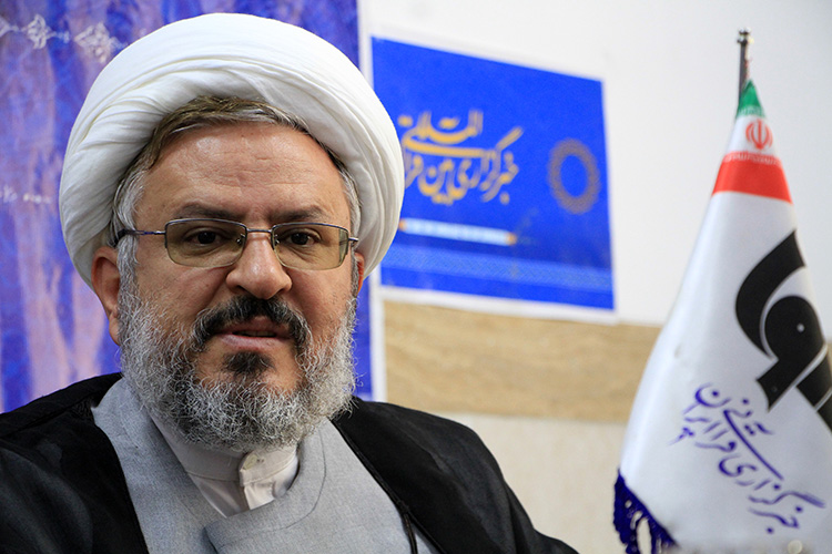 کمک به اقشار آسیب&zwnj;پذیر یزدی از محل موقوفات