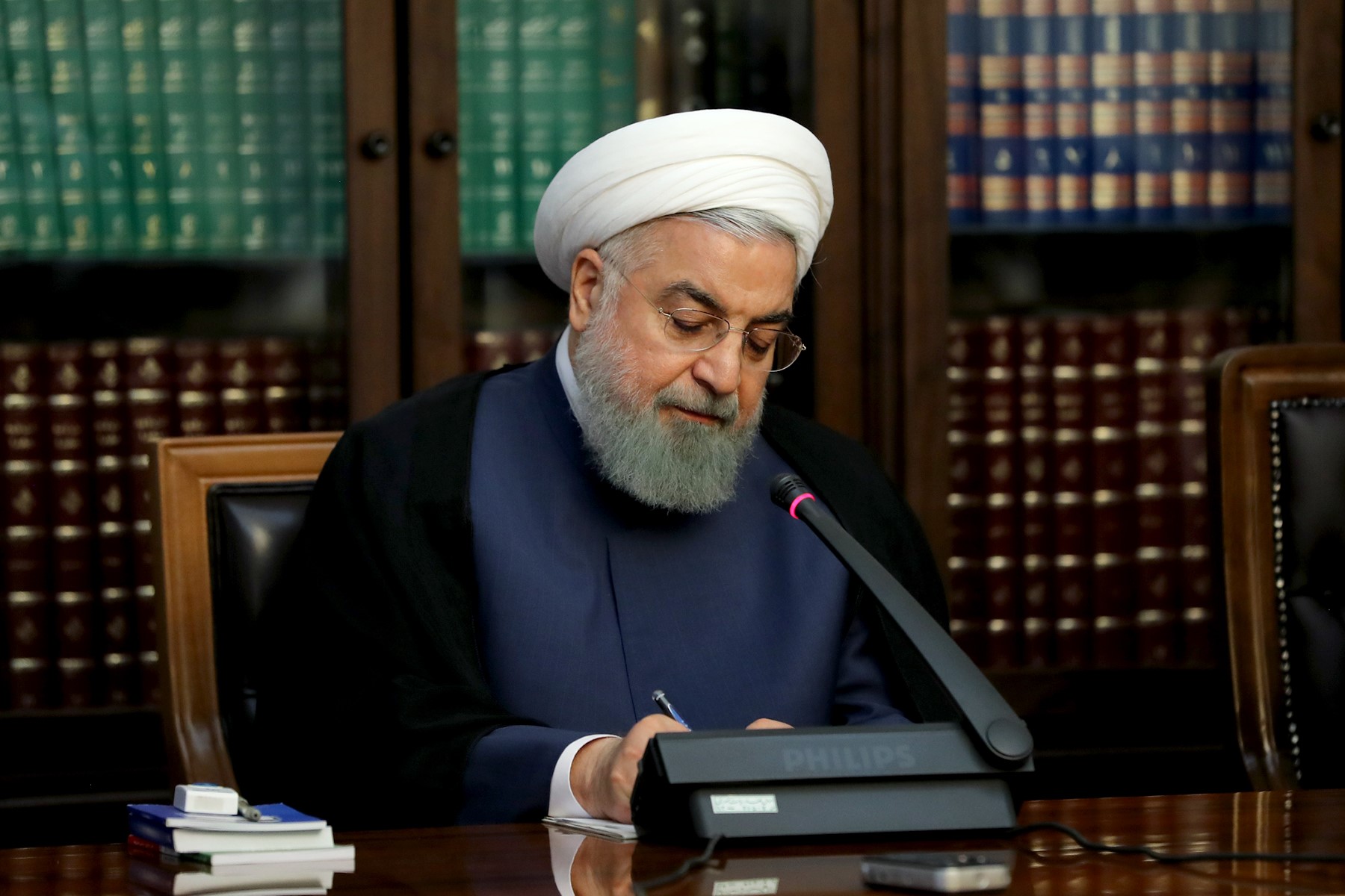 رئیس جمهور درگذشت پدر شهیدان فهمیده را تسلیت گفت