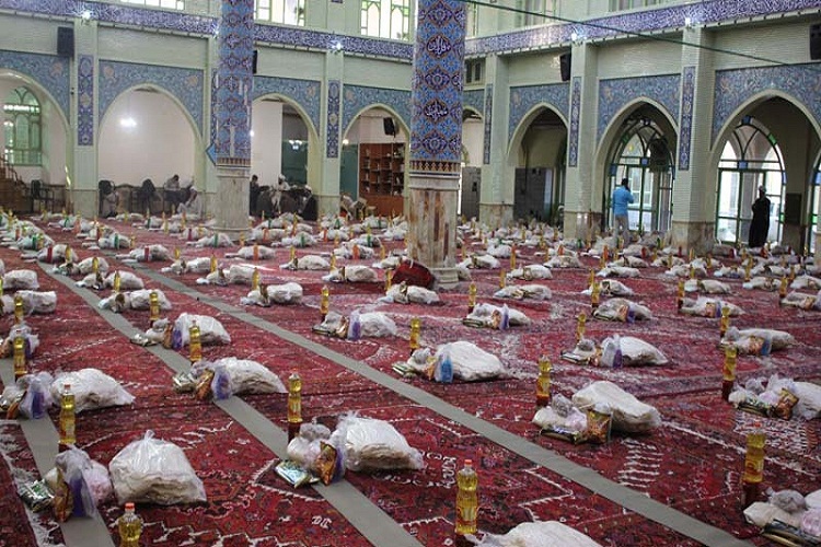 عکس | توزیع بزرگترین سبد معیشتی با نیمه شعبان در مراغه