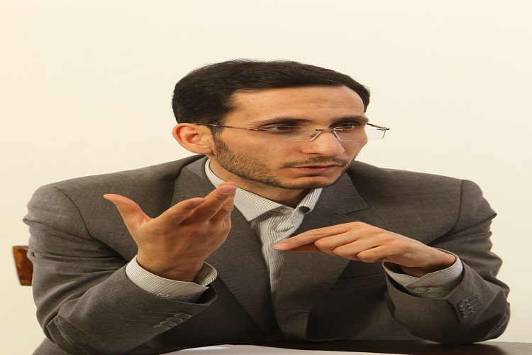 از اتهام وارده دلخورم / حدیث کرونا، حدیثی مجهول است