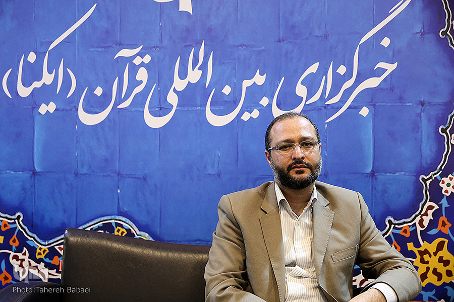 پنجشنبه//// کمبود قرآن نداریم، توزیع متوازن نیست/ دو تلقی متفاوت از مصحف جمهوری اسلامی