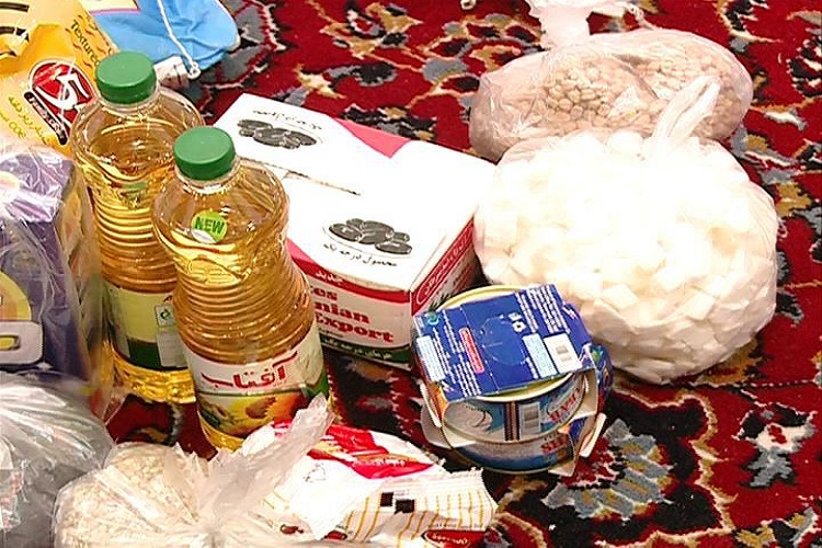 کمک خانواده شهیدان فهمیده به نیازمندان کرجی