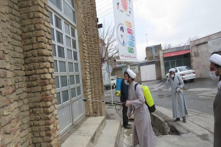 خادمان بی ادعا خادمان بی ادعا