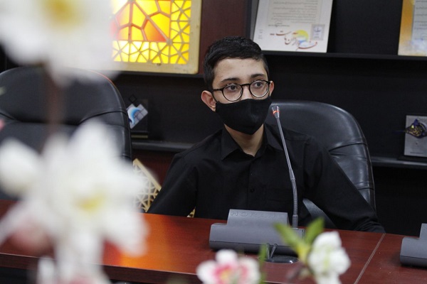 ارسالی///مکتب سلیمانی؛ ضربان قلب آزادی‌خواهان / از اقامه نماز در کاخ کرملین تا مطالبات نوجوانان از مکتب سلیمانی