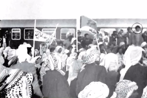 مروری بر دیدار تاریخی عشایر عرب با امام خمینی(ره) / تصمیم&zwnj;های آینده&zwnj;ساز شهید علم الهدی