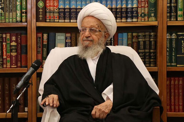 ارسال// تاکید آیات عظام مکارم و صافی بر لزوم برپایی مراسم باشکوه عزاداری فاطمیه(س)