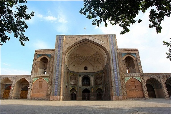 چهارشنبه ارسال شود// مسجد پایگاه تولید علم، اندیشه و تفکر است