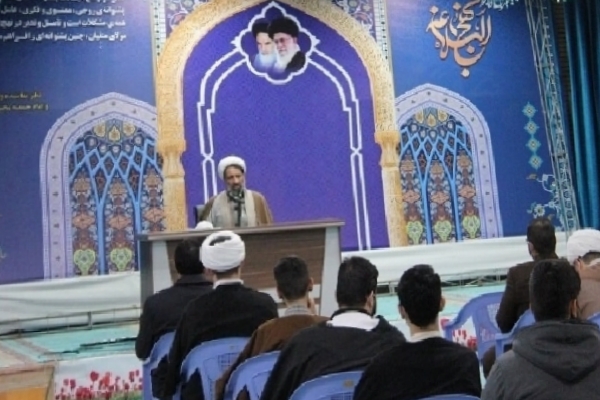 انقلاب اسلامی بعد جهانی و فرا آئینی دارد