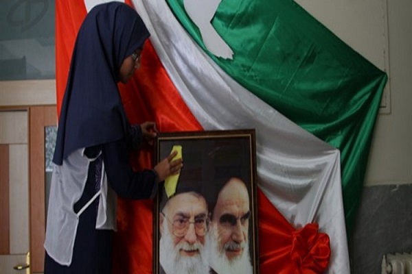 اجرای برنامه&zwnj;های مجازی و حضوری دانش آموزان ایام الله دهه فجر در اردبیل