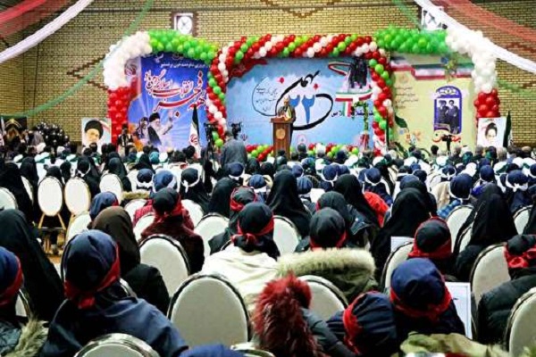 همکاری حوزه علمیه حضرت زینب(س) با آموزش و پرورش ملایر در برگزاری جشن&zwnj;های انقلابی و فاطمی