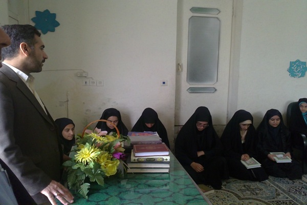 ۳ مؤسسه قرآنی نمونه لرستان تجلیل شدند