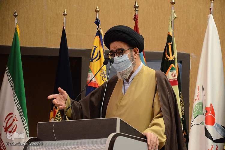 مادران شهدا در خط مقدم دفاع از ارزش&zwnj;های انقلاب قرار دارند