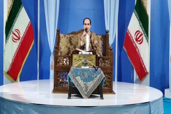 محفل قرآنی به وسعت ایران / از رویش چهرههای جدید قرآنی تا رونمایی از سایت اتحادیه مؤسسات قرآنی استان مرکزی محفل قرآنی به وسعت ایران / از رویش چهرههای جدید قرآنی تا رونمایی از سایت اتحادیه مؤسسات قرآنی استان مرکزی