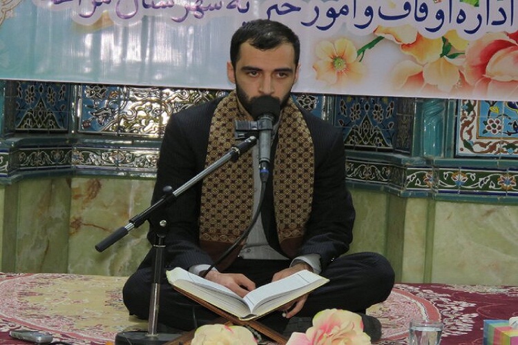 محفل انس با قرآن در مراغه برگزار شد محفل انس با قرآن در مراغه برگزار شد
