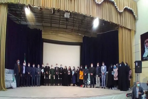 تجلیل از برگزیدگان جشنواره ادبیات داستانی در اردبیل