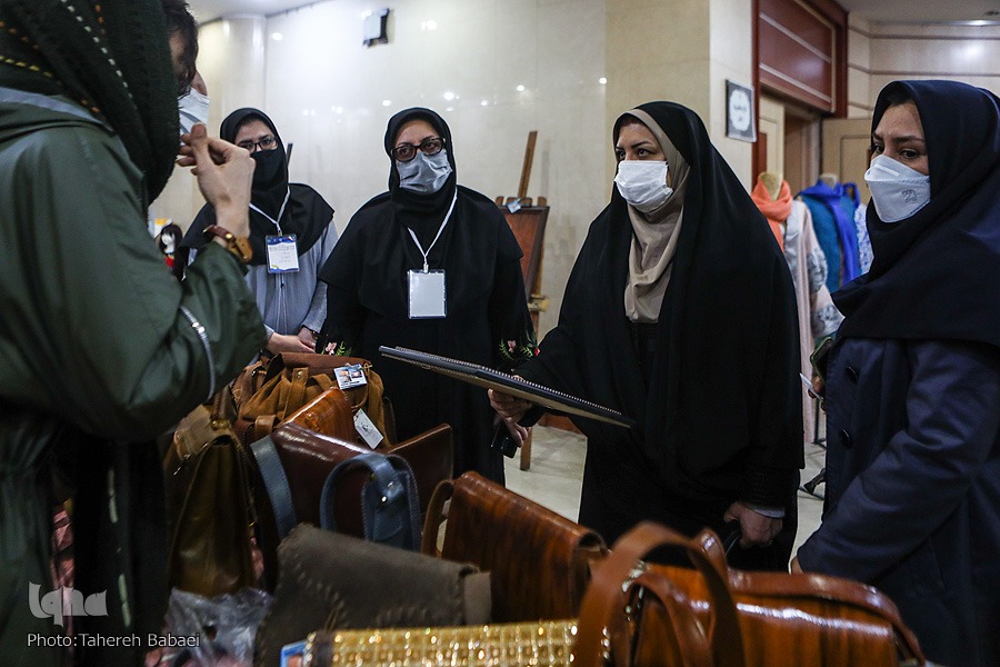 هنرنمایی زنان پیشروی الگوی نوین توسعه مشاغل خانگی در پژوهشکده فرهنگ جهاد دانشگاهی