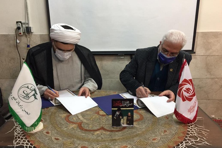 تفاهم&zwnj;نامه همکاری اداره&zwnj;کل کتابخانه&zwnj;های عمومی و انجمن راویان فتح خراسان رضوی