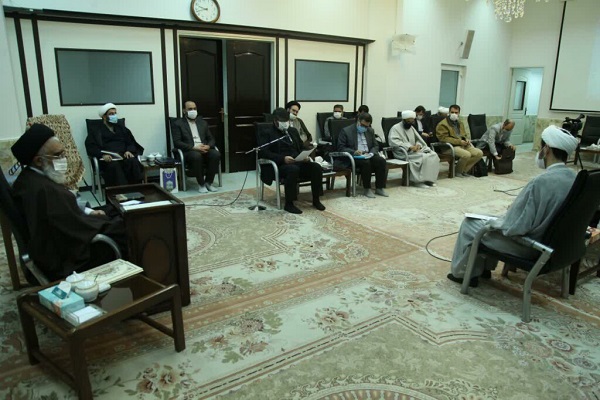 نشست شورای توسعه و ترویج فرهنگ قرآنی در حرم بانوی کرامت برگزار شد