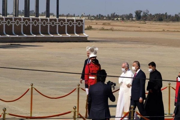 تصاویری از مراسم رسمی استقبال از پاپ فرانسیس در بغداد